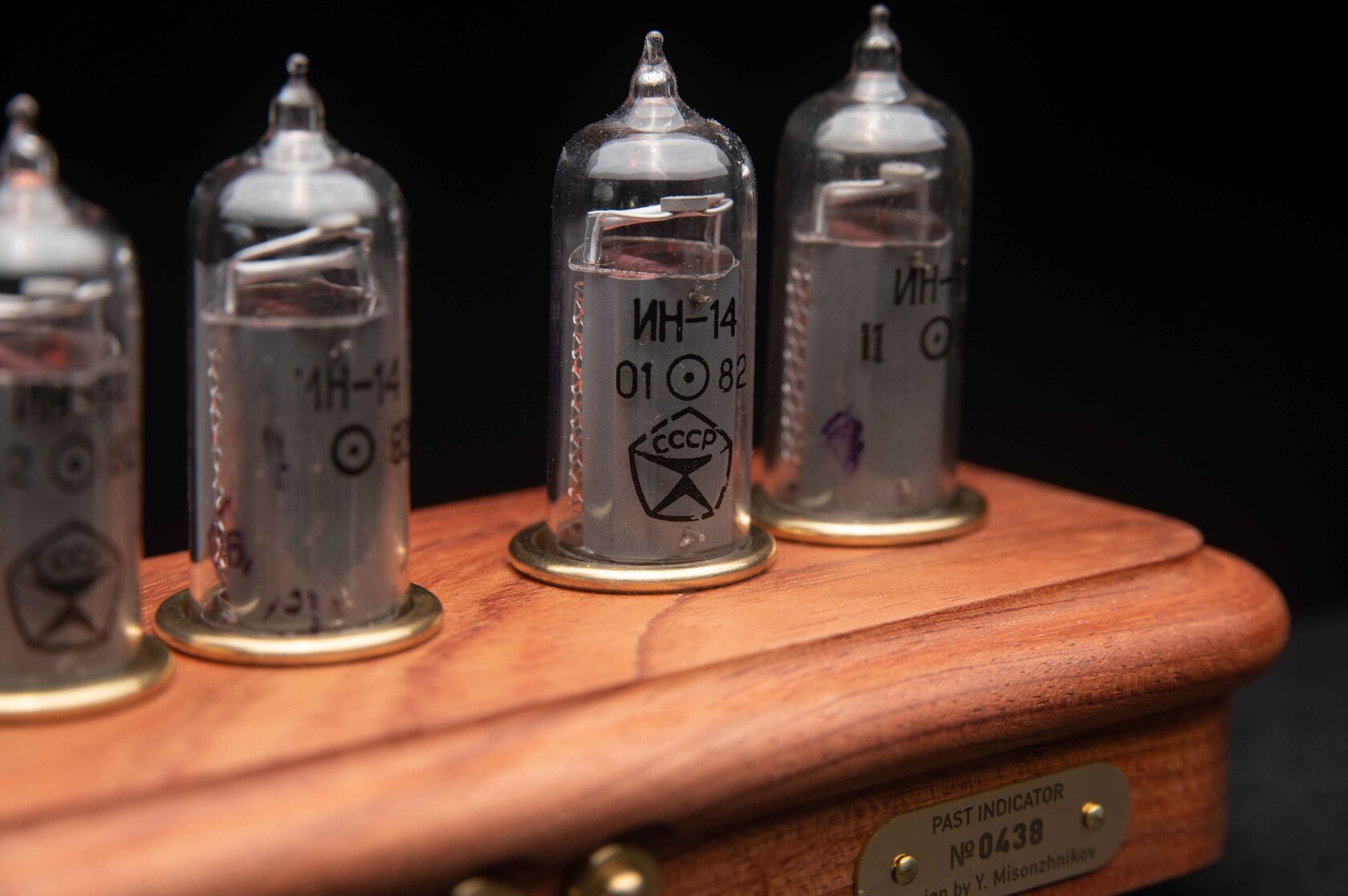 Vostok-4 Black: Bubinga nixie clock, view 3