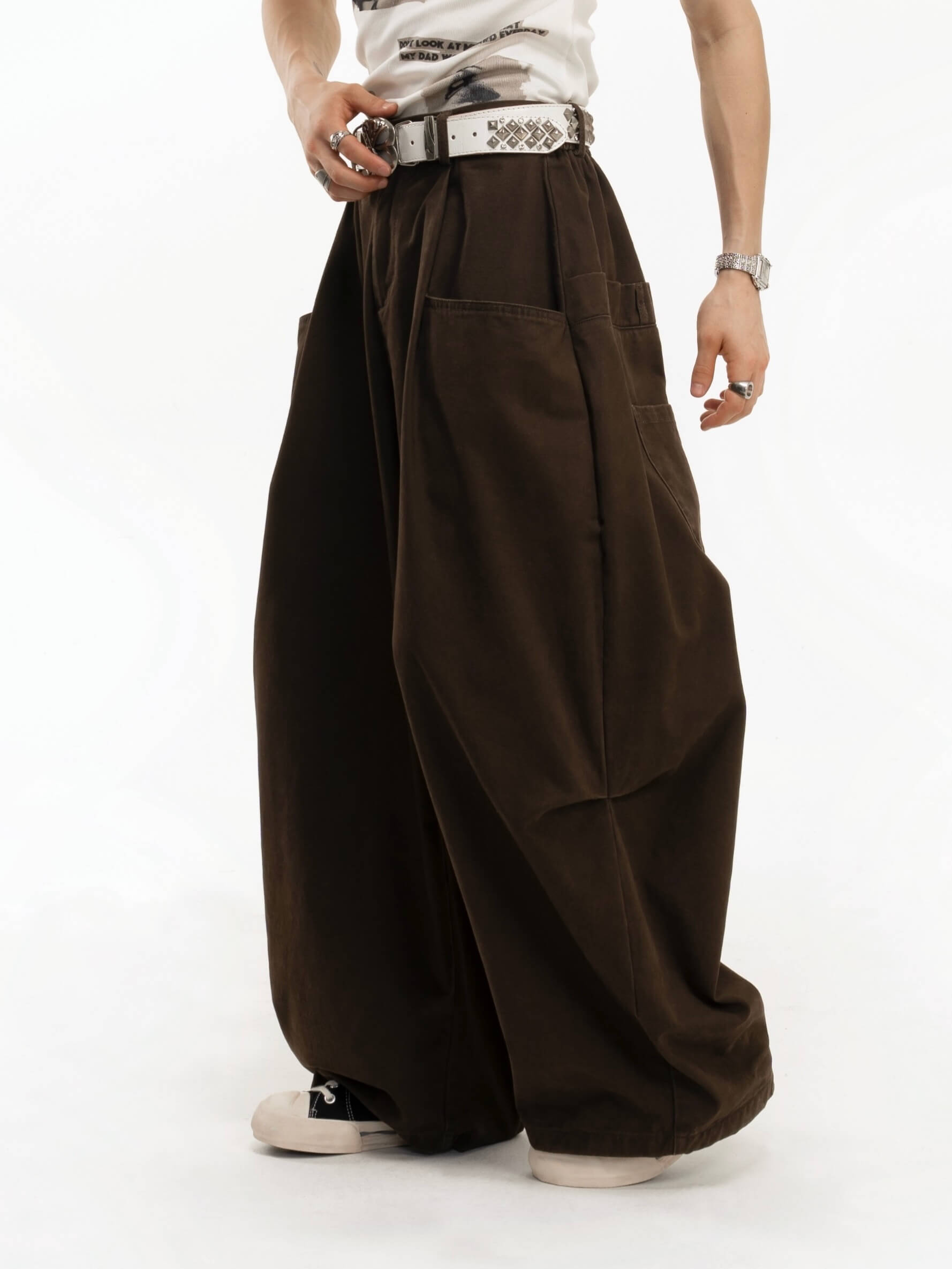 Брюки Oversize Structure Pants, вид сбоку
