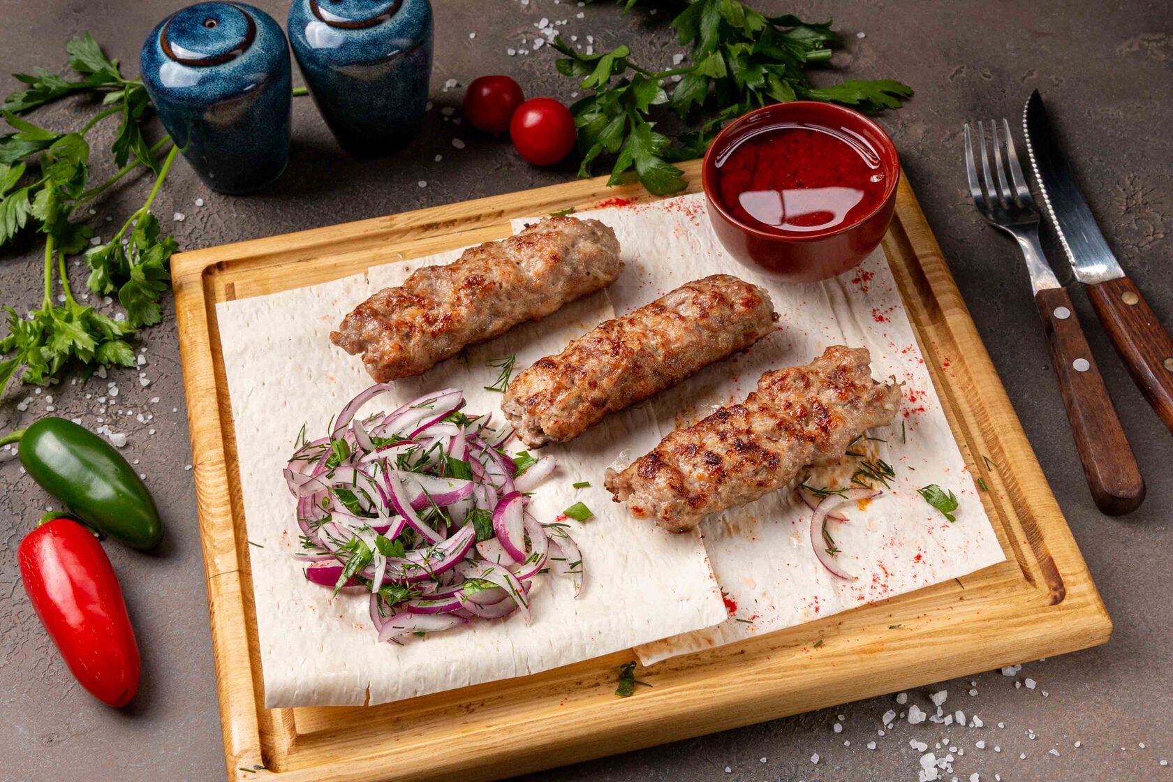 Люля-кебаб из свинины и говядины