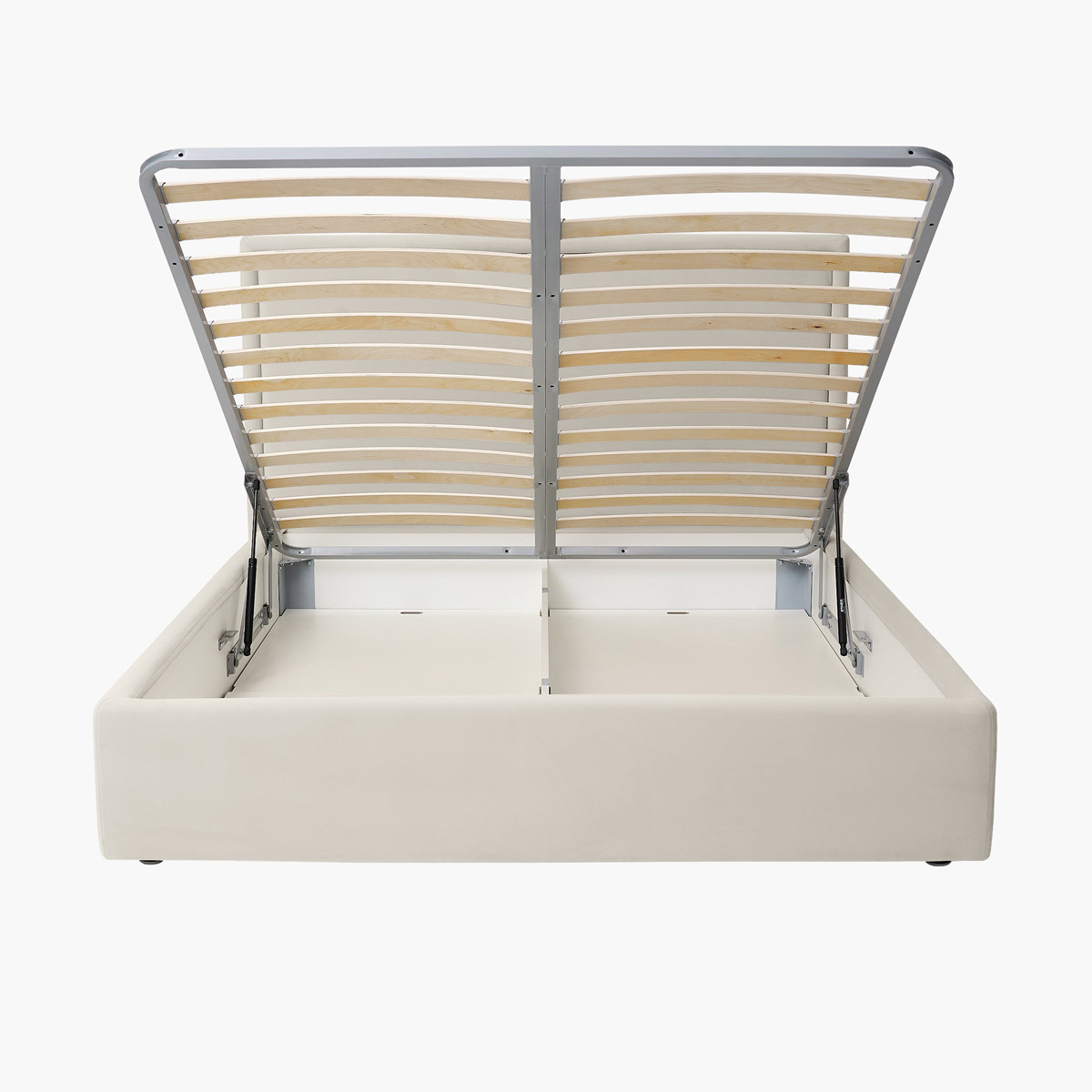 Просторная бельевая ниша*