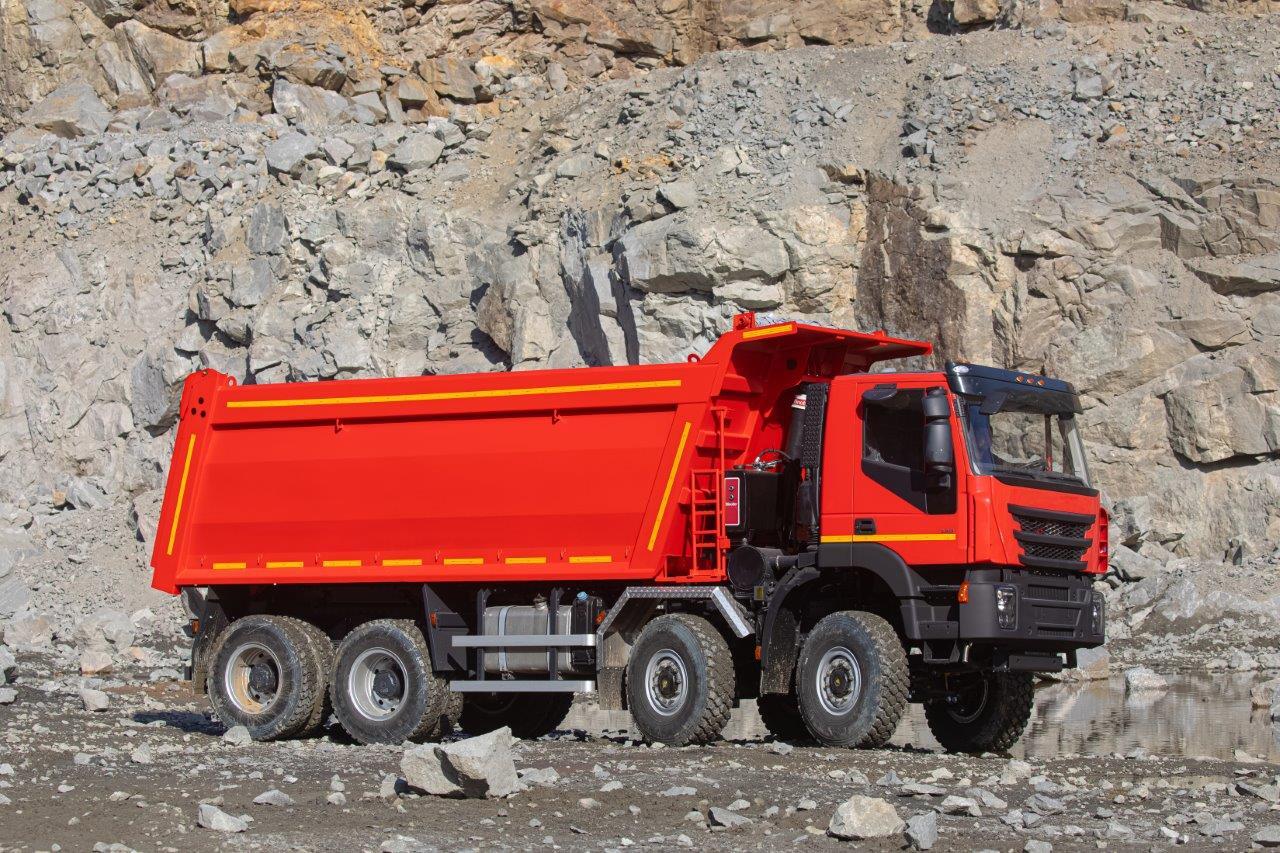 Самосвал 8х8 АМТ 752900