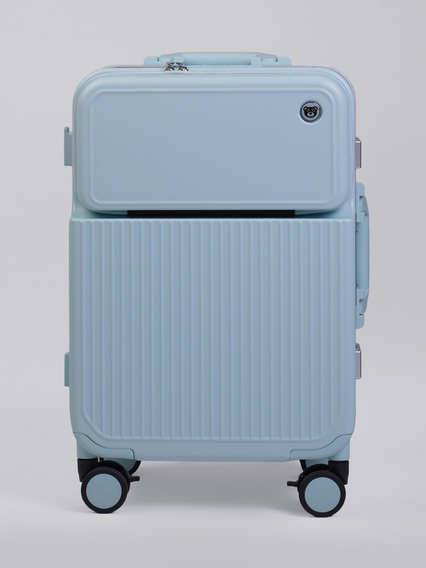 Suitcases that meet the demands of today.