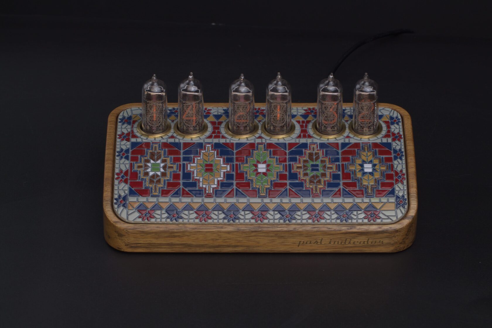 Kaleidoscope: Eastern Carpet nixie clock