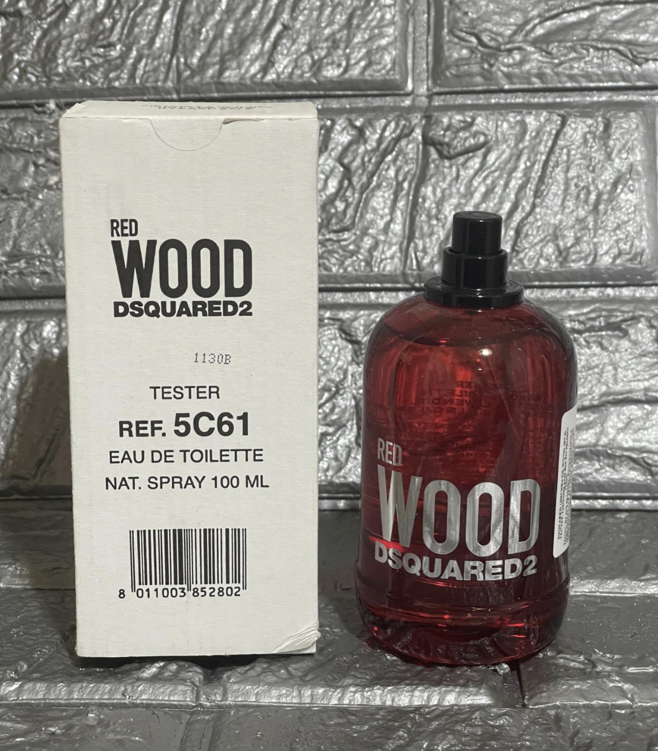 Red wood духи. Духи Red Wood dsquared2. Духи ред Вуд Дискваред. Духи Red Wood Dsquared. Дискваред Вуд ред женские тестер.