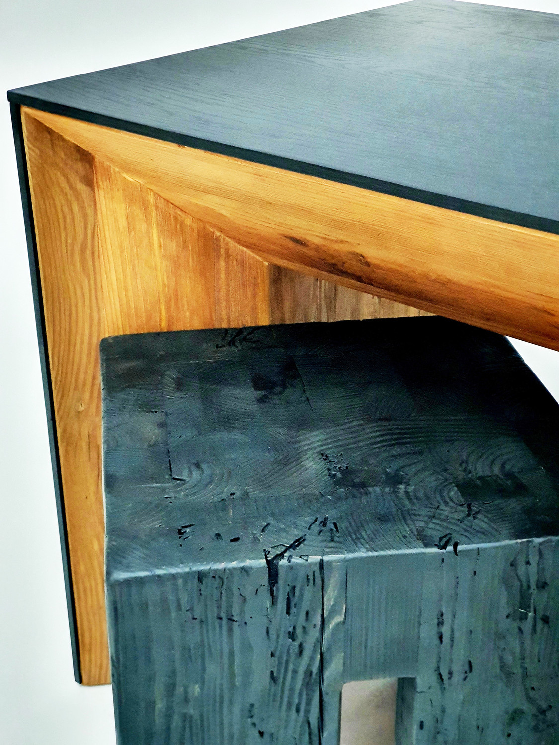 Стол  Miranda&Serena   приставной Y902