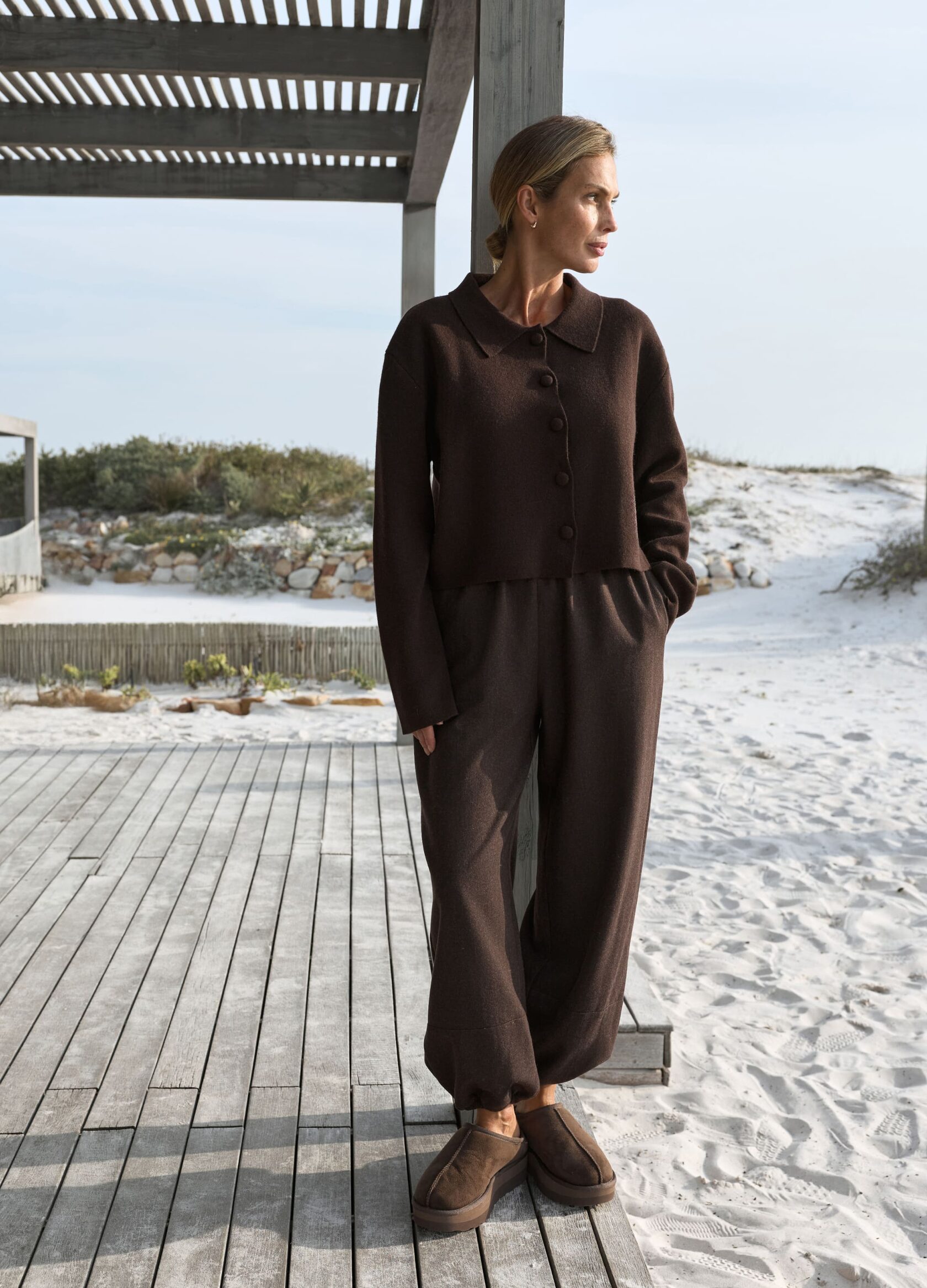 Брюки на резинке Hamptons из итальянской шерсти - Коричневые