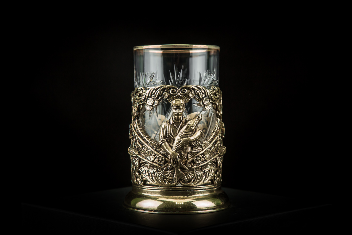 ️ «Наш трофей» — подстаканник для чая «Рыбак»