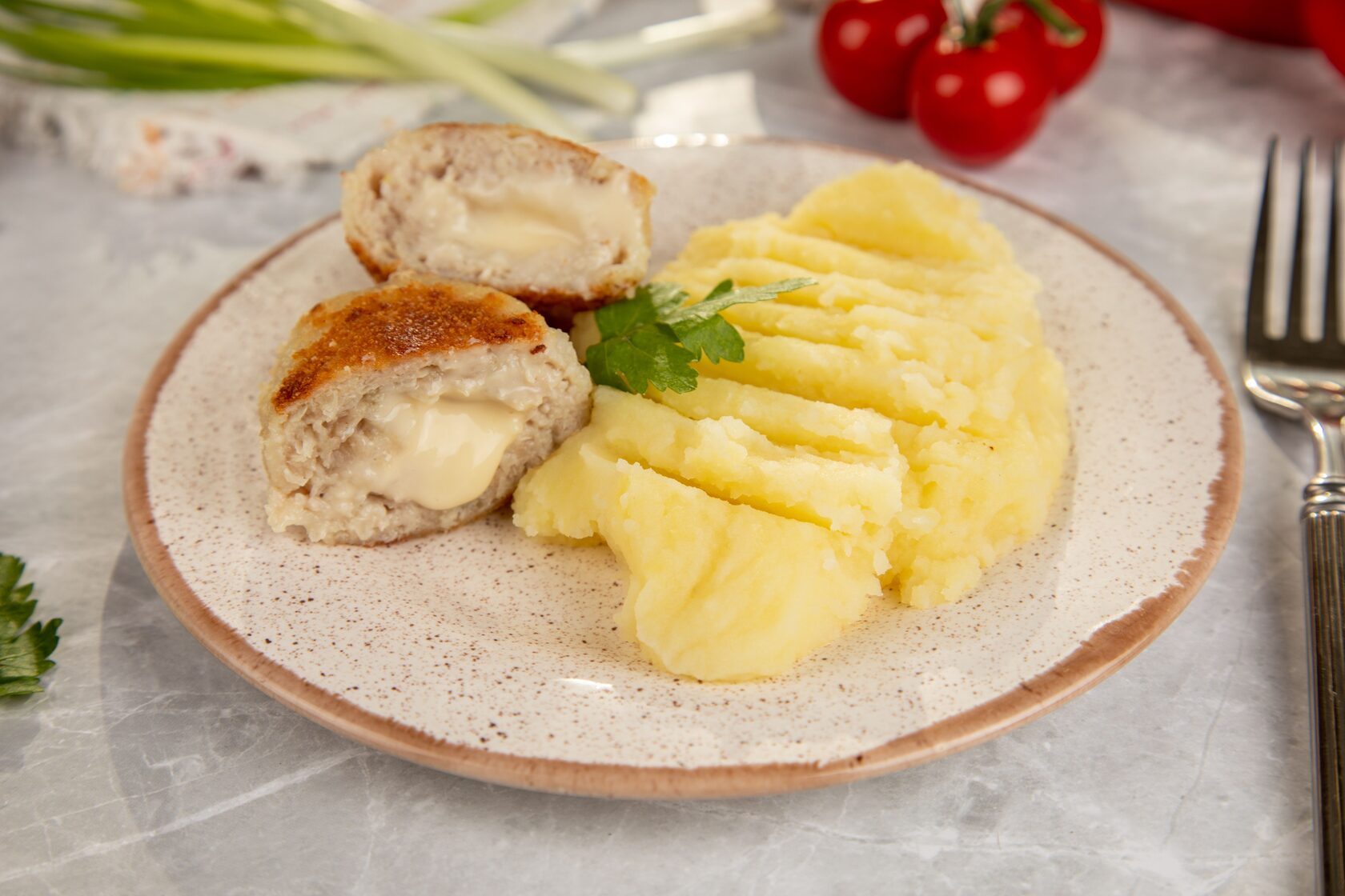 курица с плавленным сырком. суп с компецоц курицей и плавленым сыром. сырный суп с курицей и плавленным сыром. сырный суп с плавленным сыром. суп романо сырный.