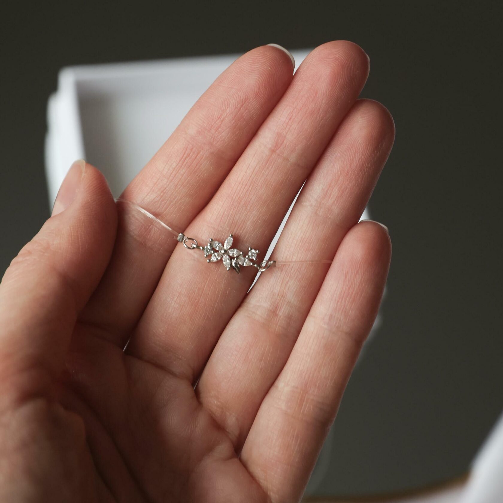 Подвеска с фианитами на леске купить с доставкой | milaforbrides