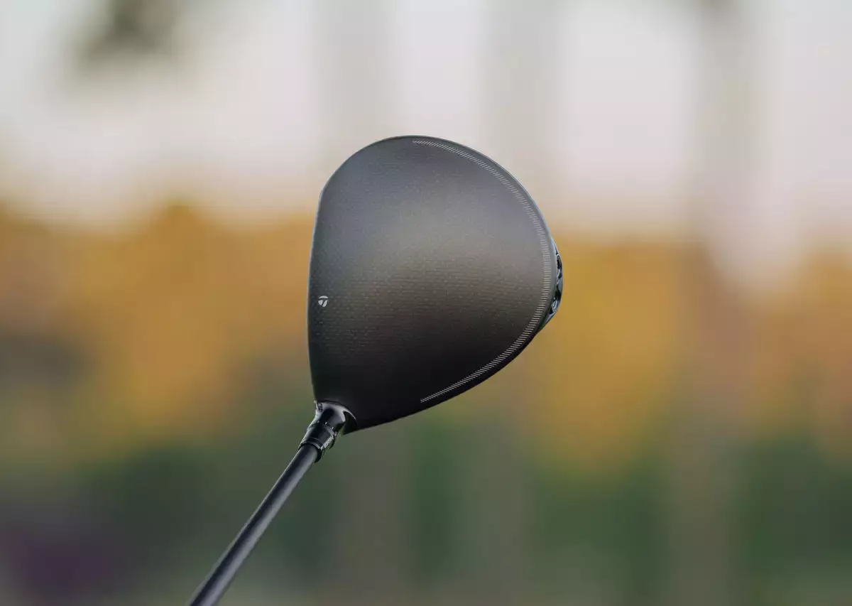 Гольф драйвер TaylorMade Qi4D