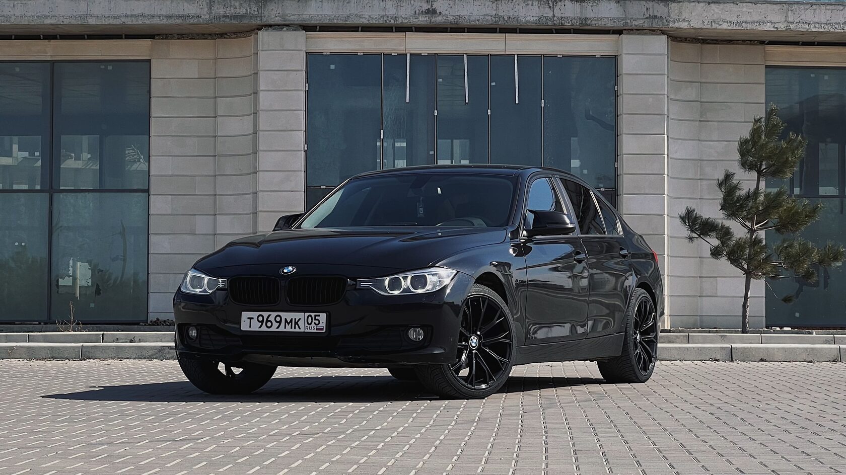 BMW 320 F30 2014 – Автопрокат в Махачкале | Аренда авто в Дагестане ...