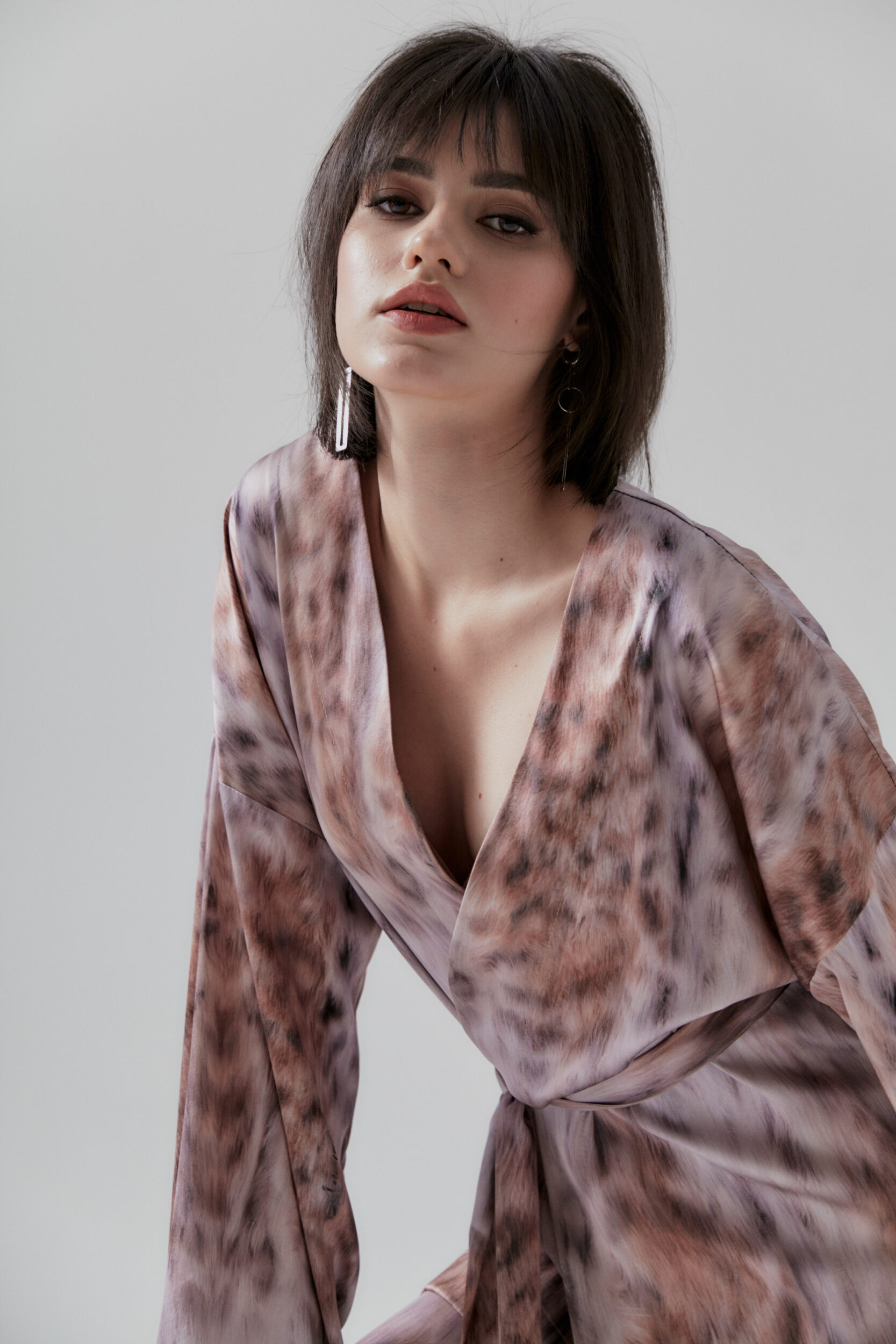 Костюм с коротким кимоно