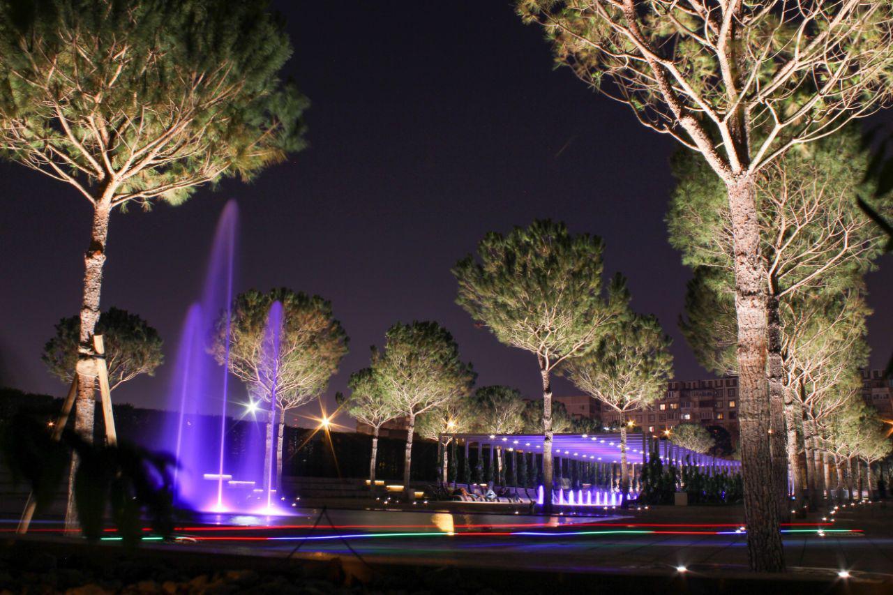 парк галицкого в краснодаре ночью