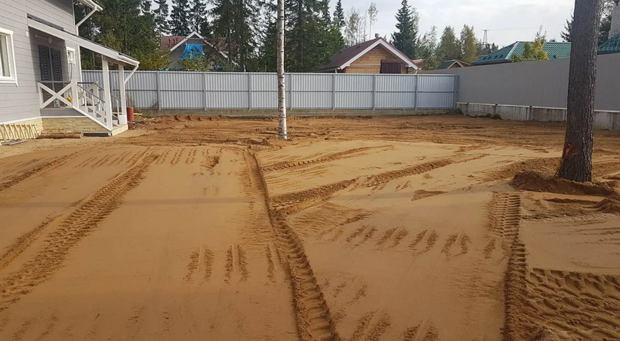Разработка грунта спецтехникой