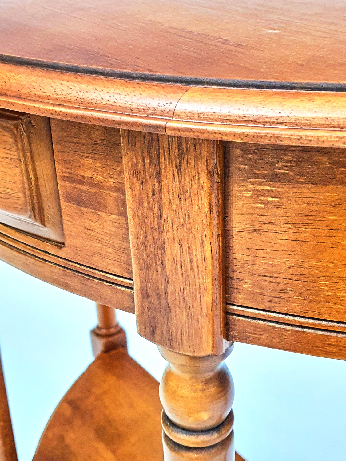 Консоль  Miranda&Serena   H834 (D71)  