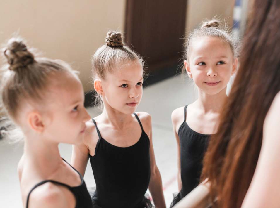 Студия народного танца «Топотушки» (4-6 лет)
