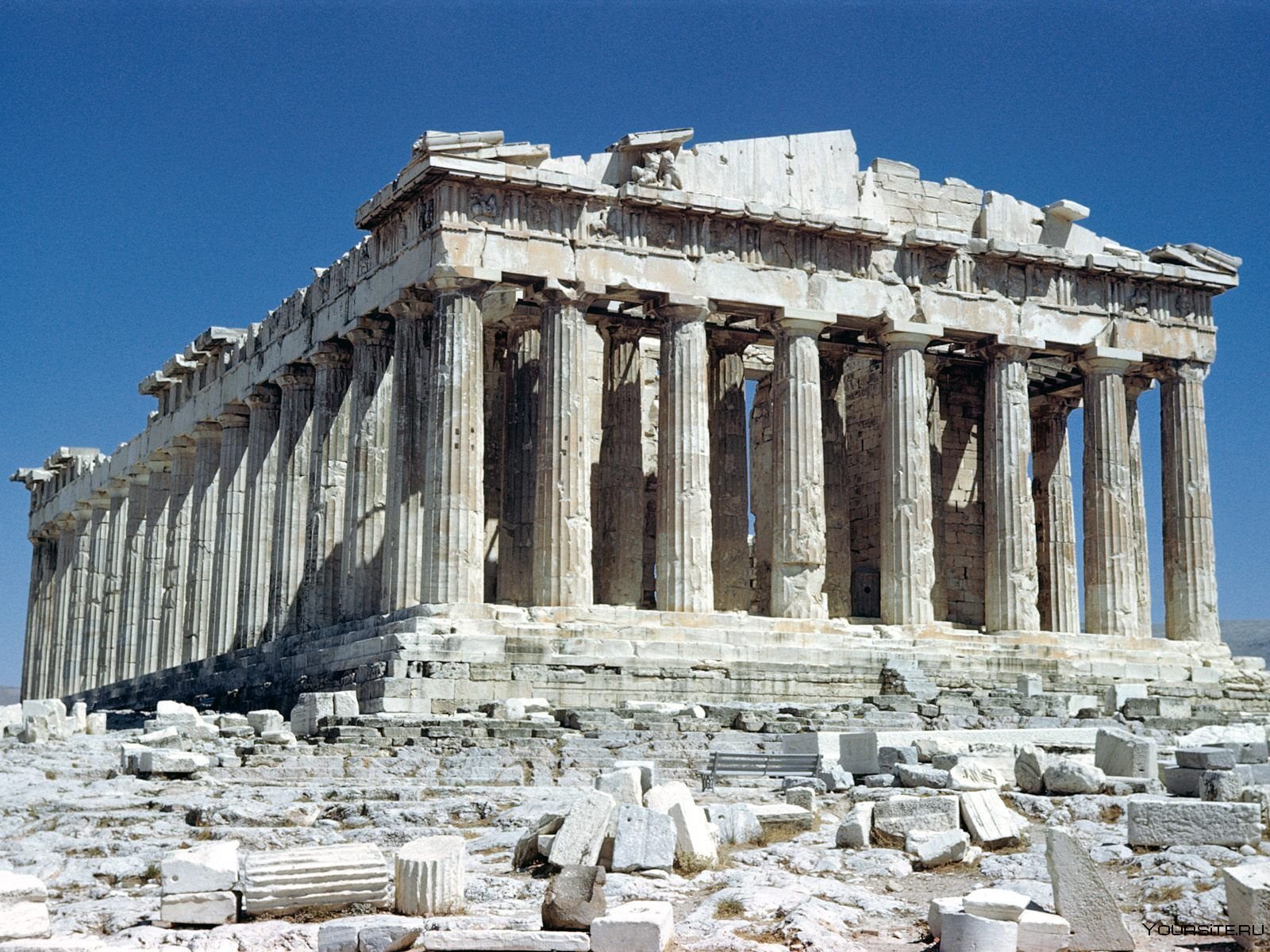 Памятник античной архитектуры