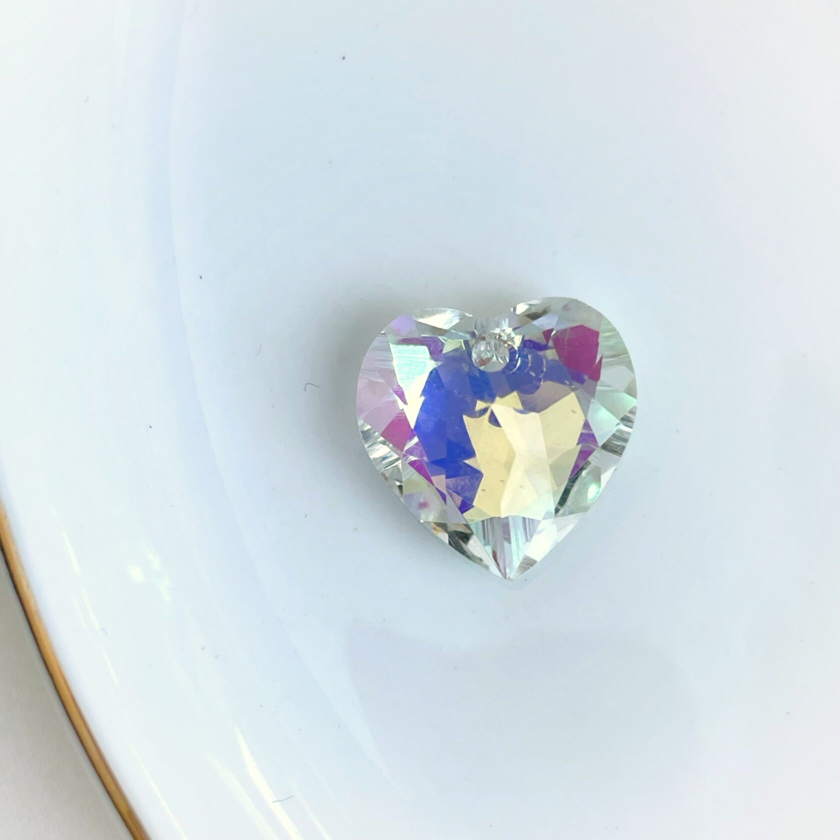 Кристалл сердце многогранный SW прозрачный с розово-голубым напылением ...