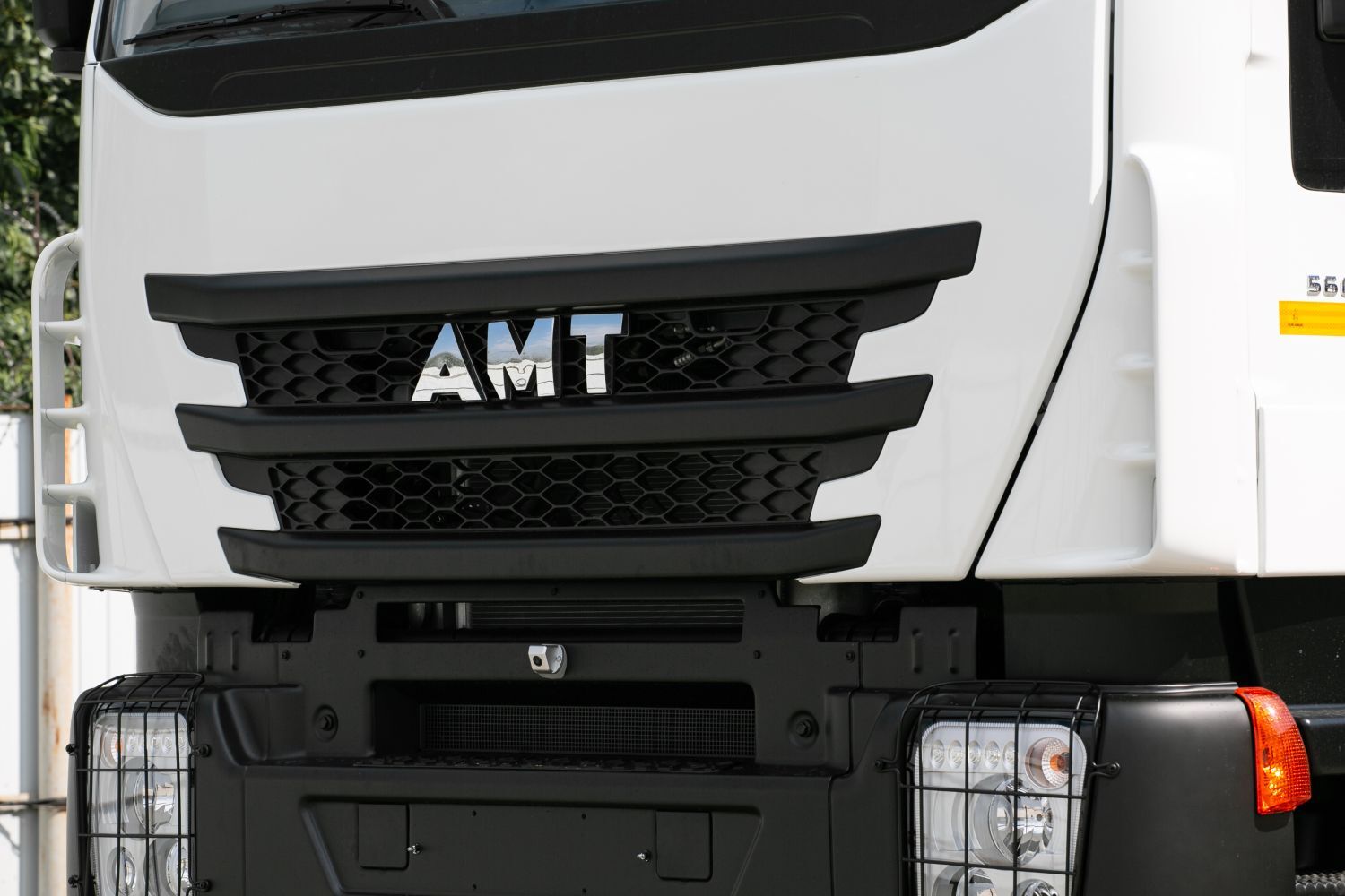 Самосвал AMT 652904 6х6