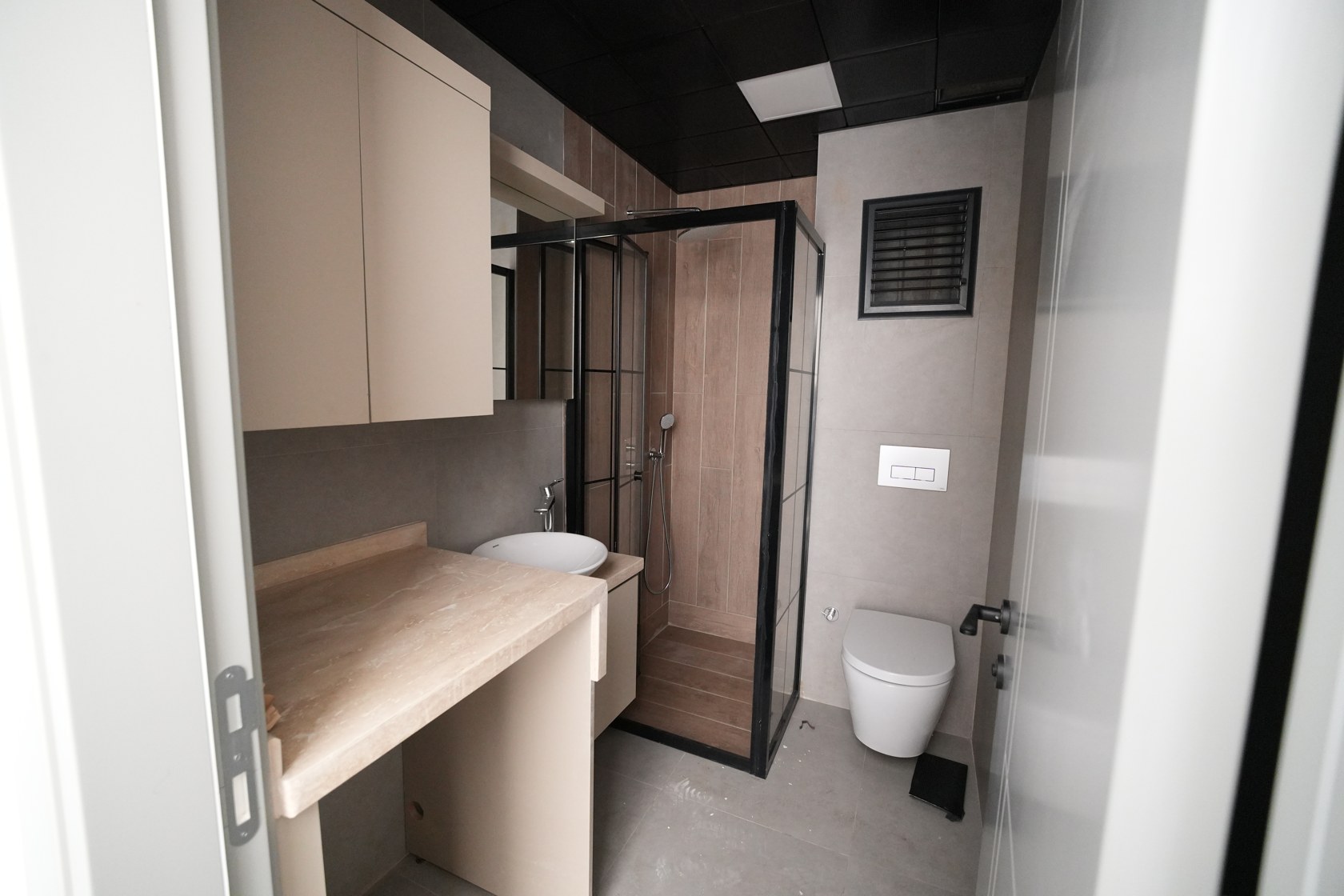 Novis Parador · bez mebli · 1+1 — zdjęcie 4