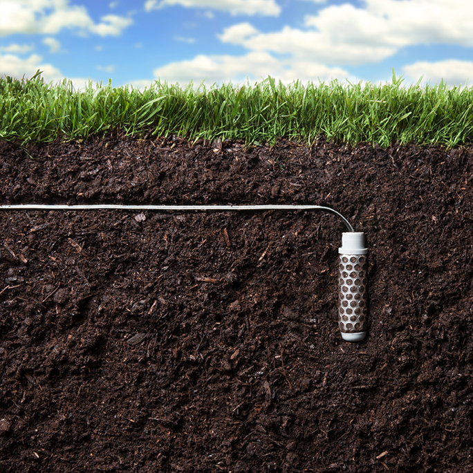 Почему влажная почва прогревается быстрее. Датчик влажности почвы Hunter Soil Clik. Влажная почва. Сохранение влаги в почве. Здоровый почва влага лук.
