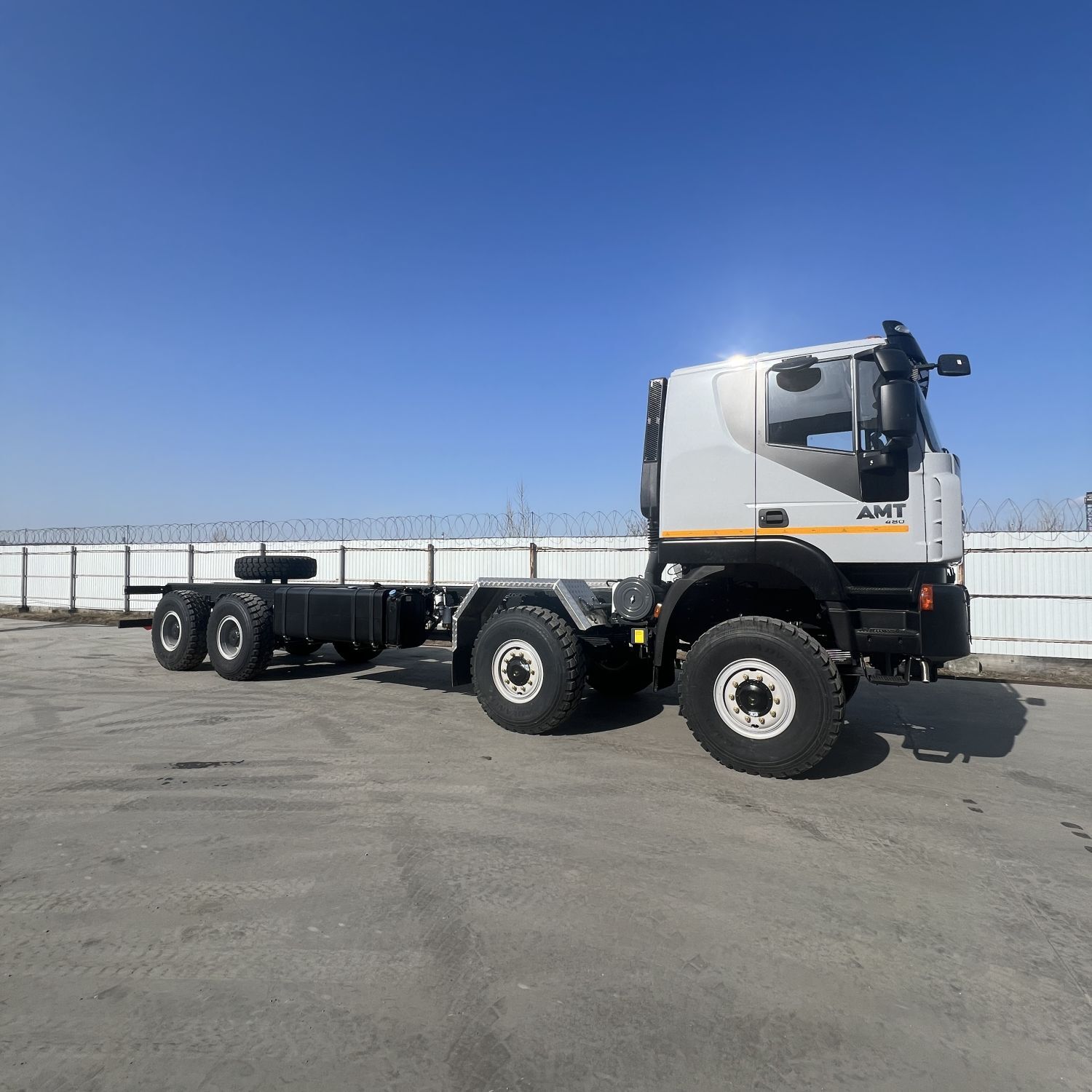 Шасси 8х8 АМТ 732900