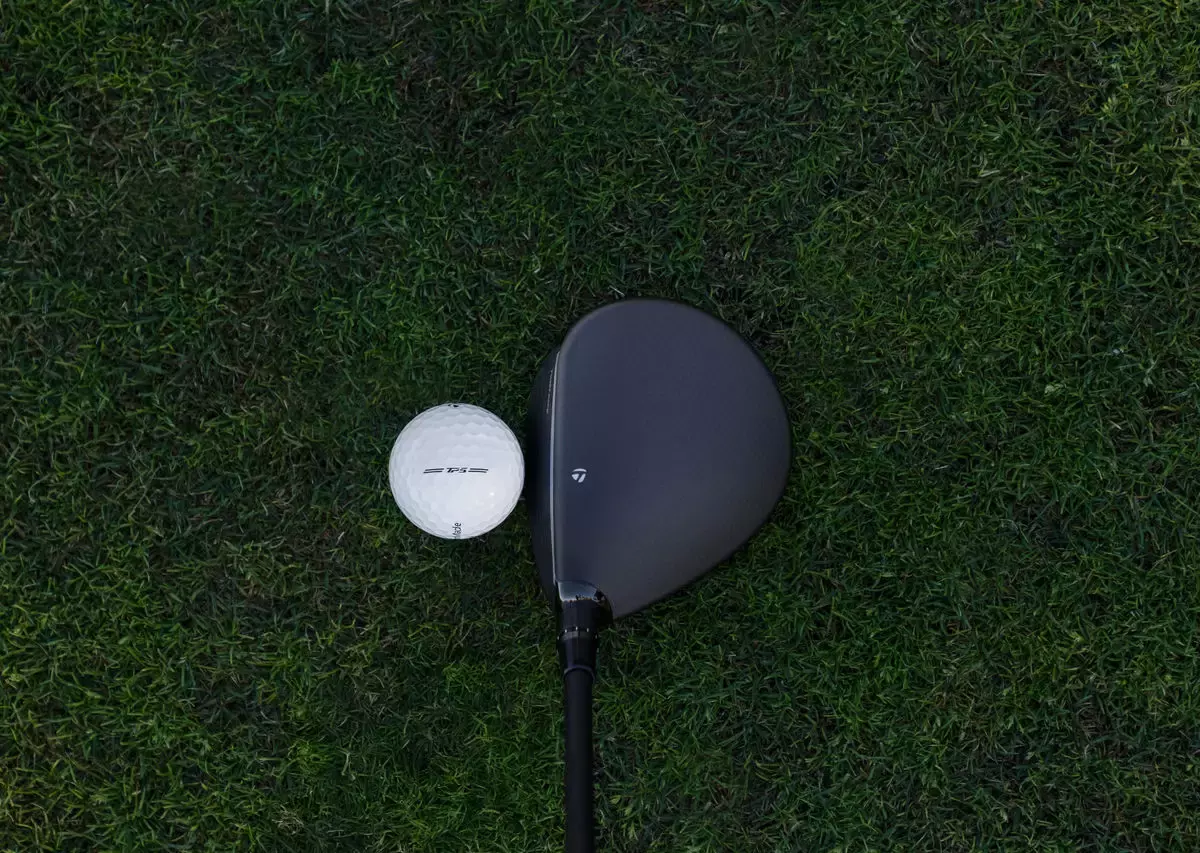 Гольф клюшка TaylorMade Qi4D Tour