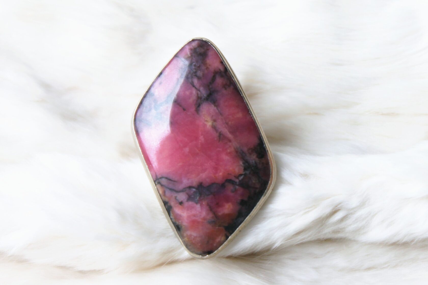 Кольцо с родонитом - купить в интернет-магазине 100URAL