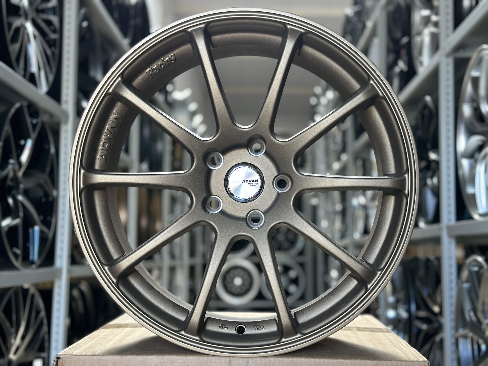 Комплект разношироких дисков Advan Racing RS R18 8/9j 5*114.3 (ip-4002. ...