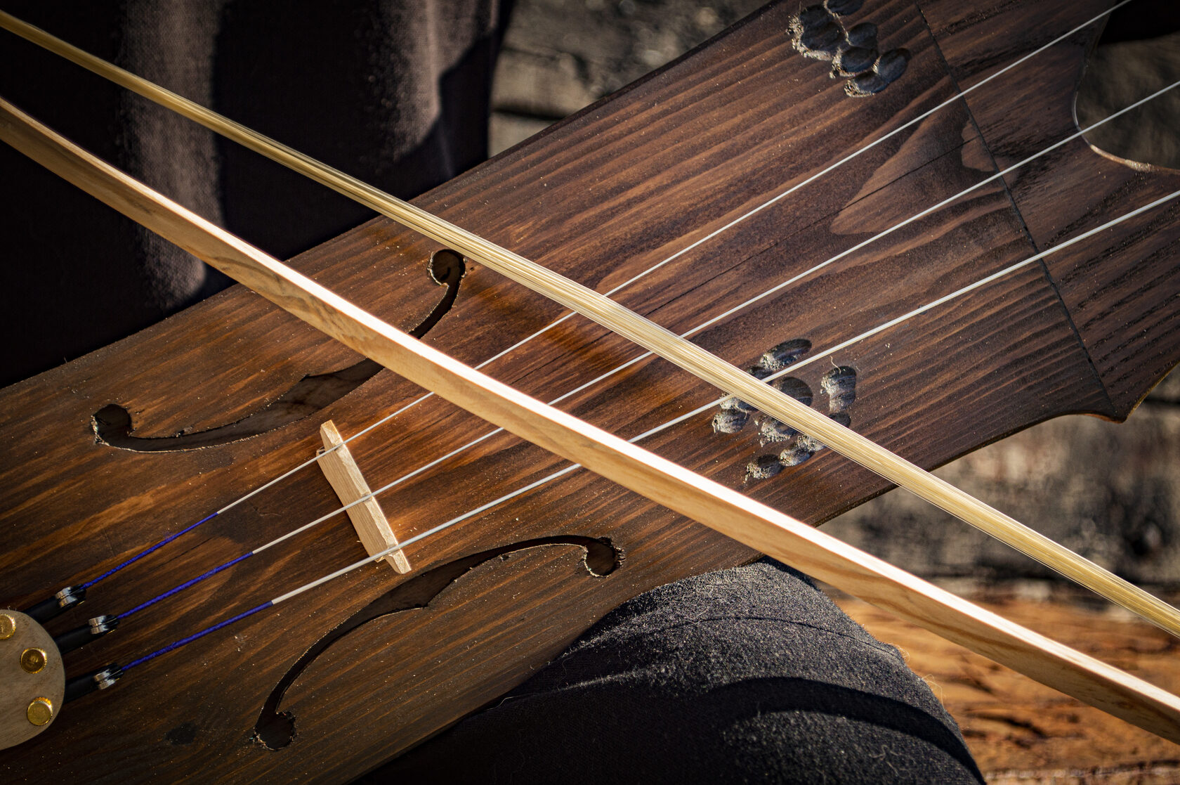 Handmade Bass Talharpa – Natural Solid Wood | YARuGA Workshop