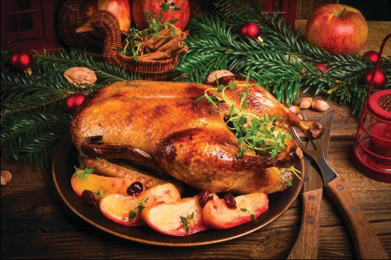 Утка с яблоками