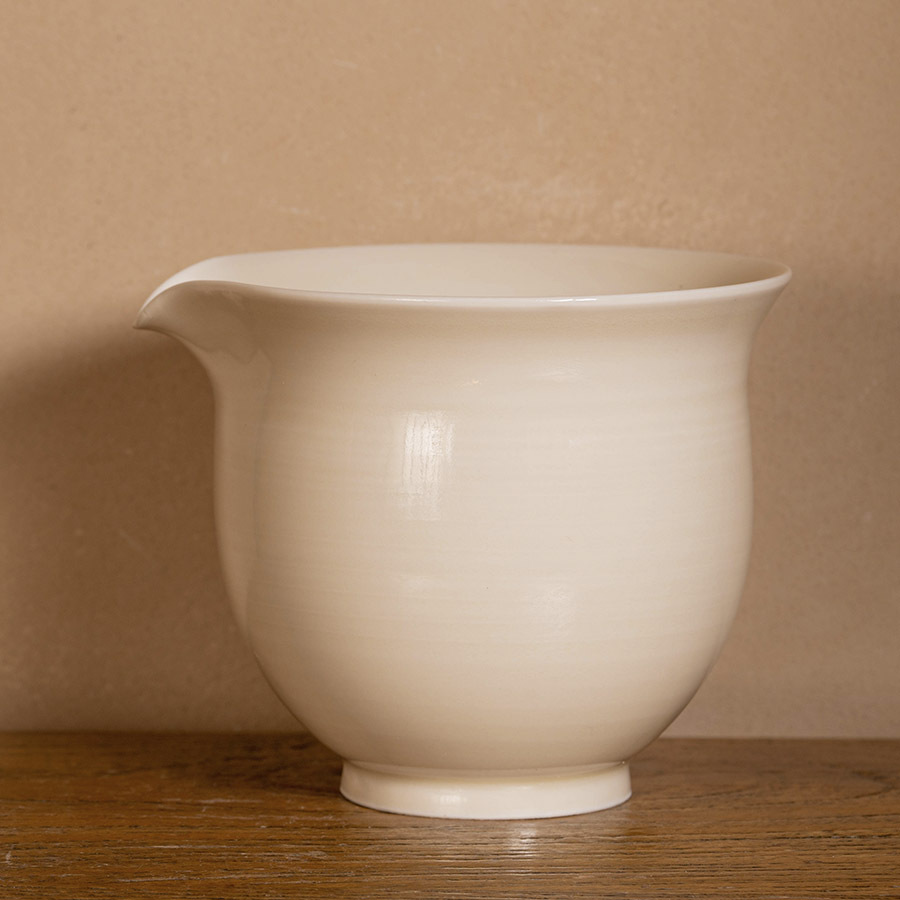 Гундаобэй сливник тонкий фарфор Дин Яо