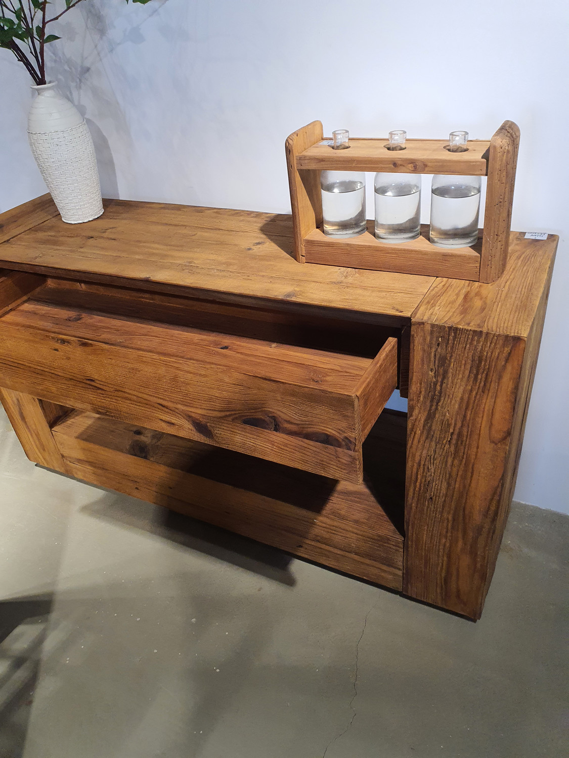 Консоль  Miranda&Serena    AH701  