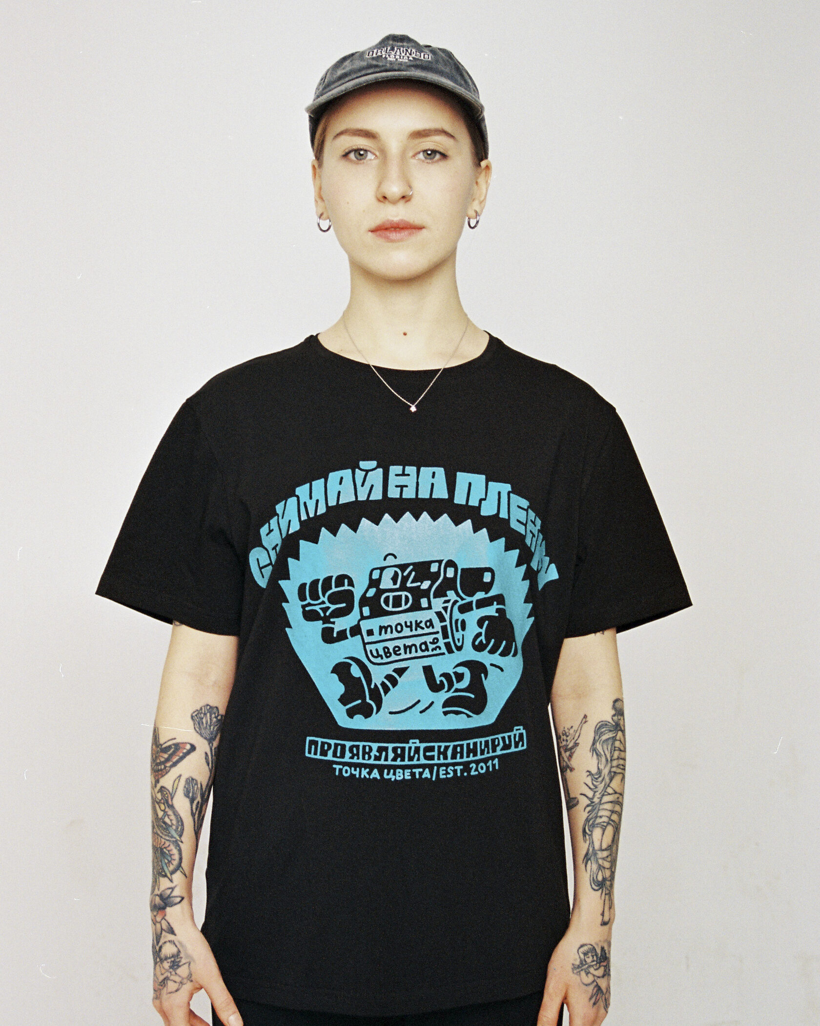 Футболка классика чёрная «Катушка»