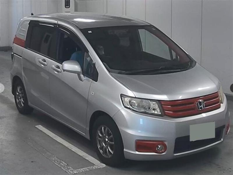 HONDA FREED SPIKE