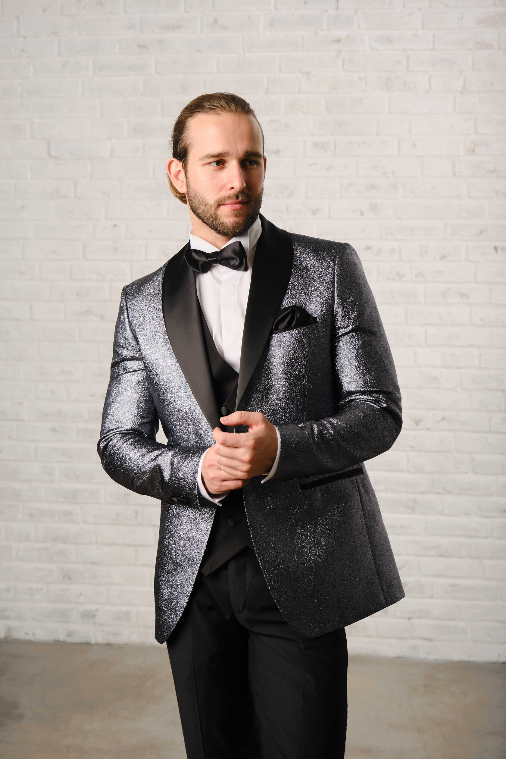 Смокинг серый DIAMANTE SILVER на прокат