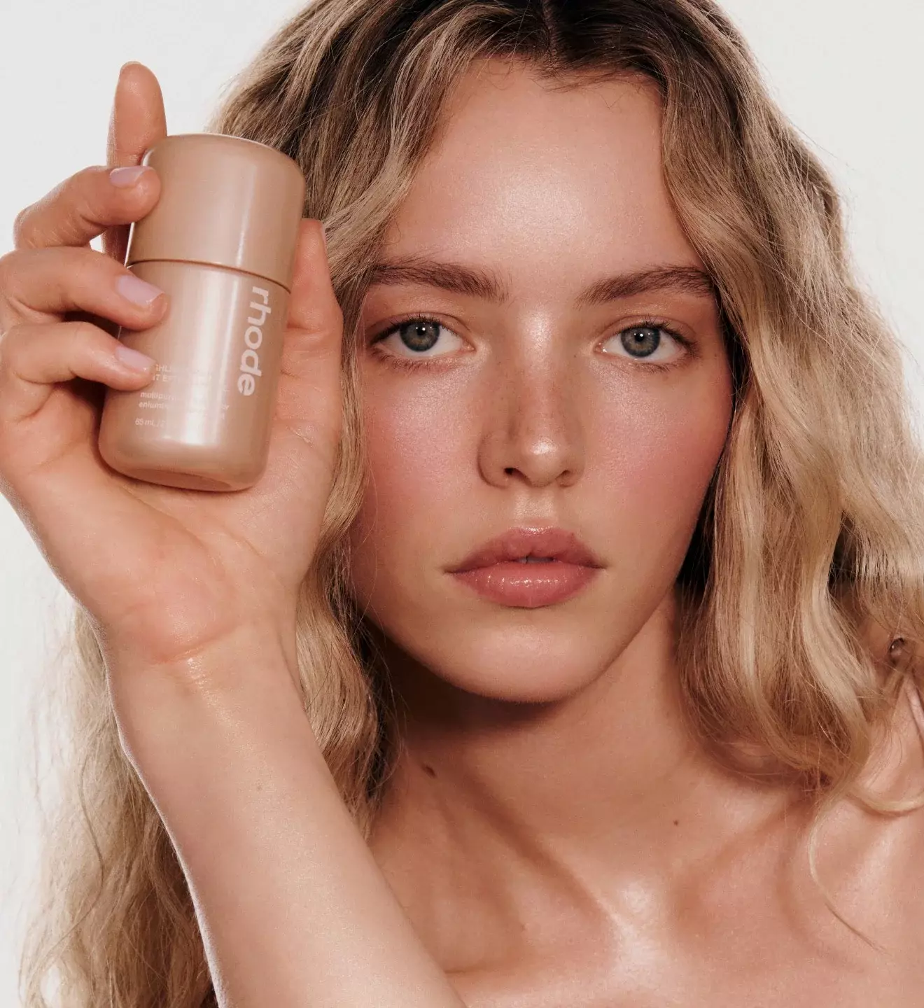RHODE Highlight Milk 02 - pearly champagne