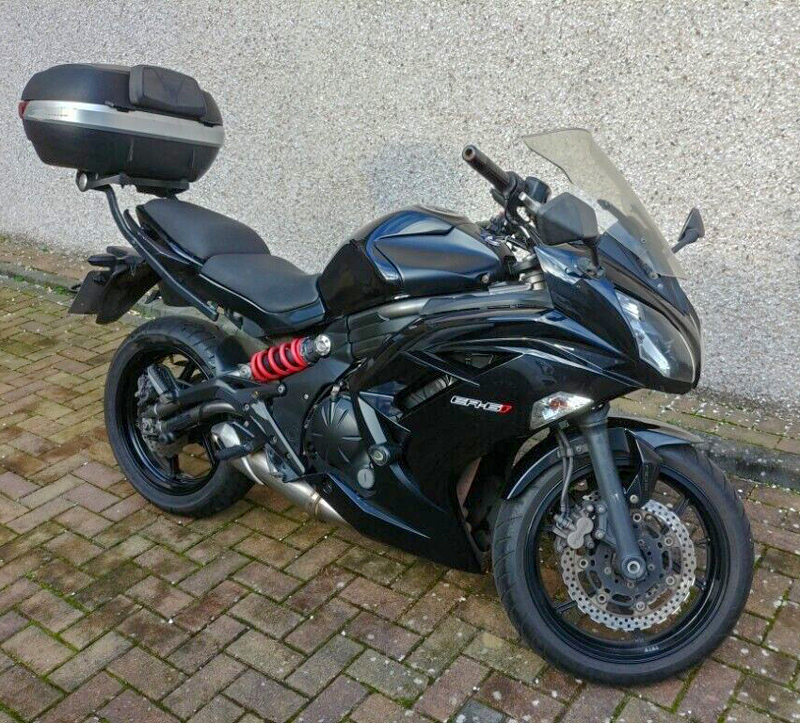 GIVI 4104FZ крепеж центрального кофра для KAWASAKI ER6N / ER6F