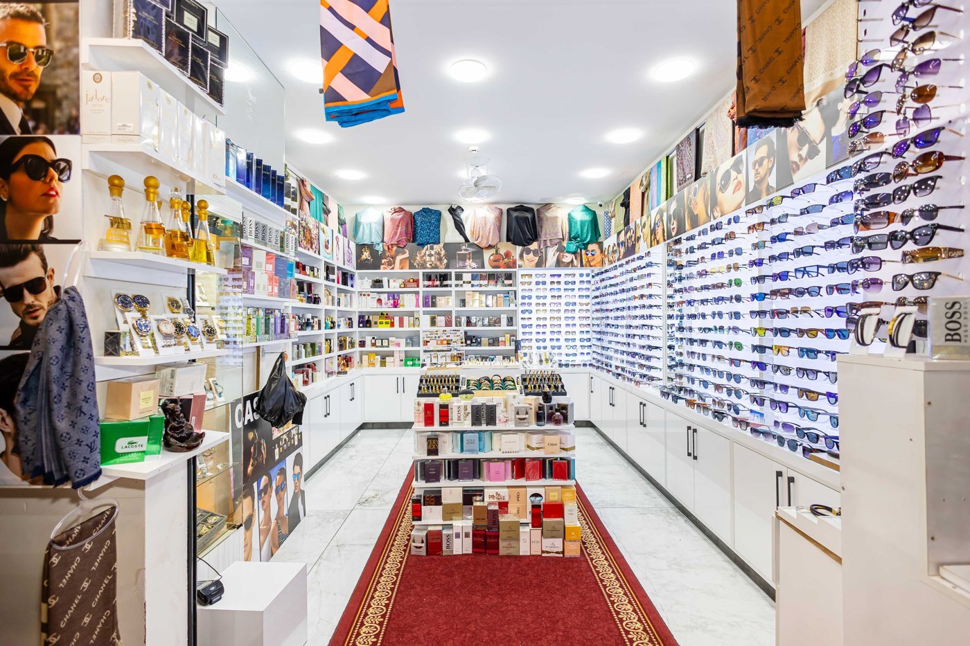 Nevas Outlet I · 65 m² — zdjęcie 3