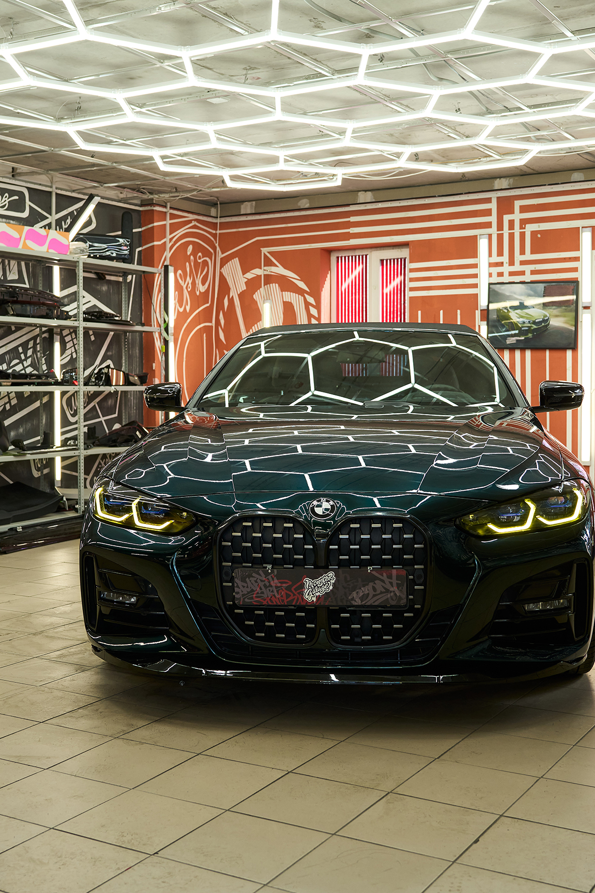 BMW 4 Cabrio — зелёный глянец, фото 4 проекта Monster Garage