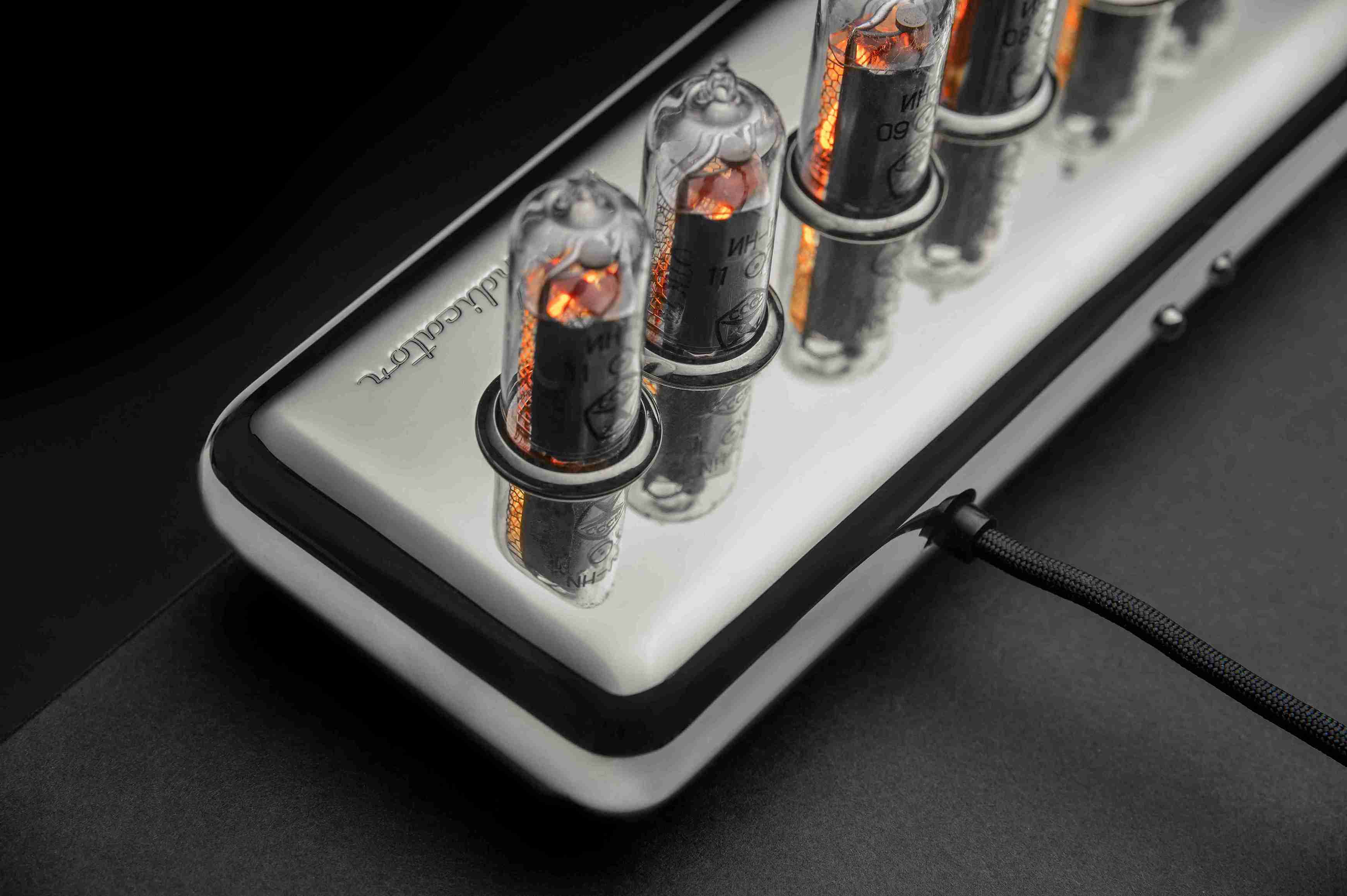 Deep Space 1: Nickel nixie clock, view 3