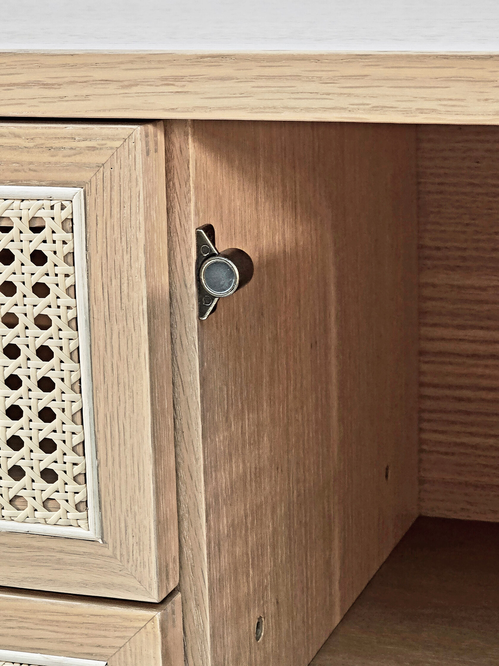 Комод  Miranda&Serena   NH2351  