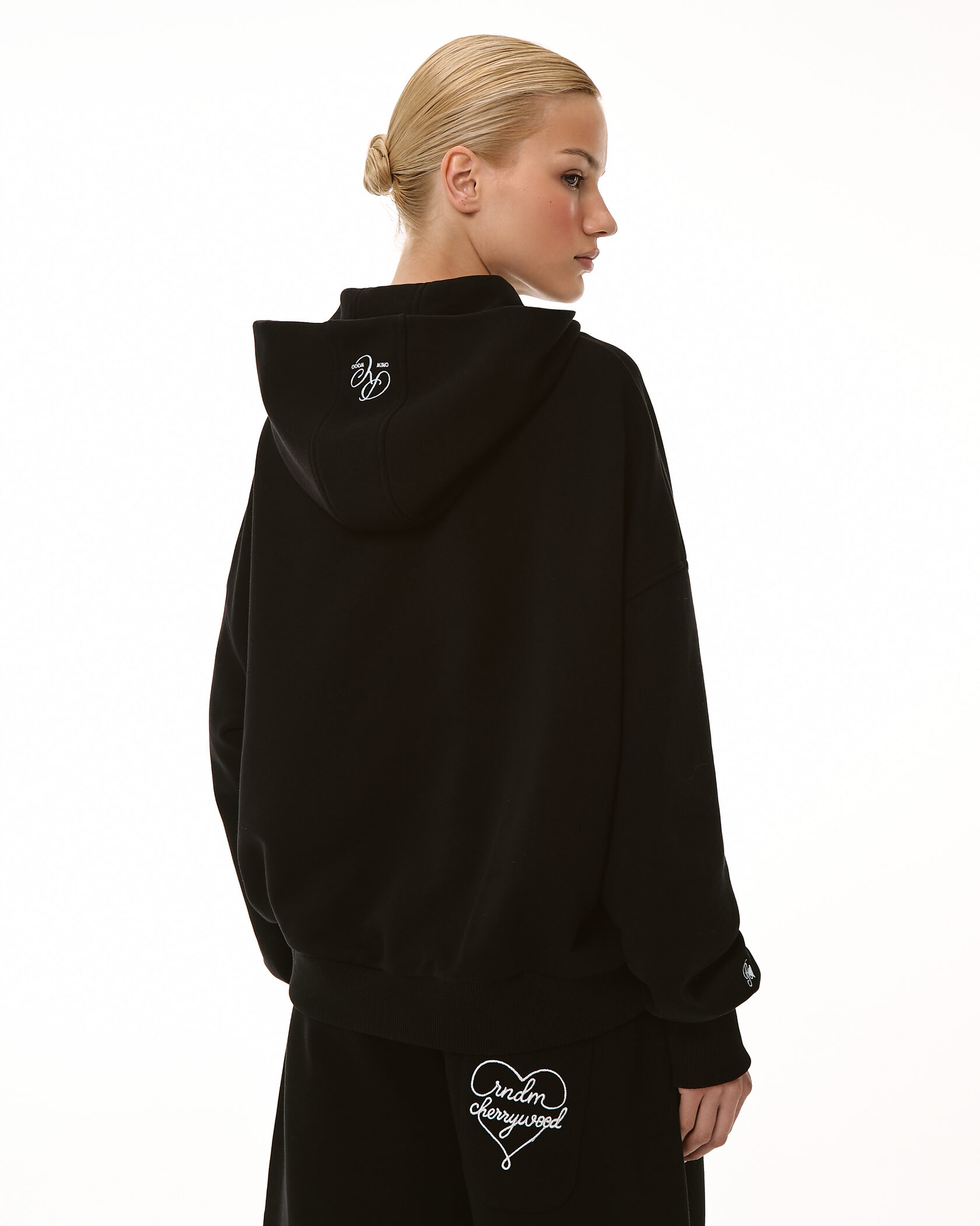 ZIP-HOODIE /RNDM BLACK