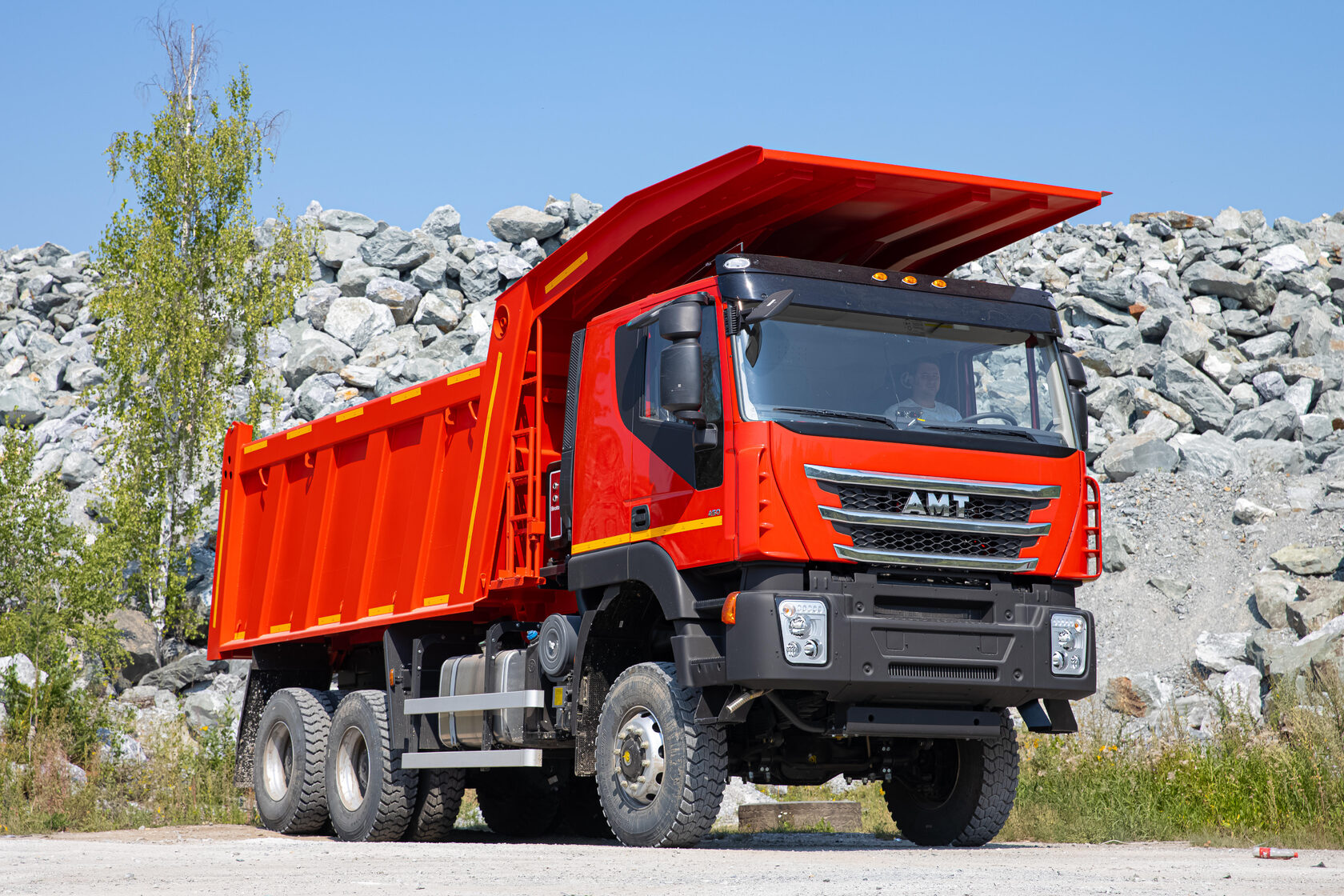 Самосвал AMT 652900 6х6 карьерный кузов