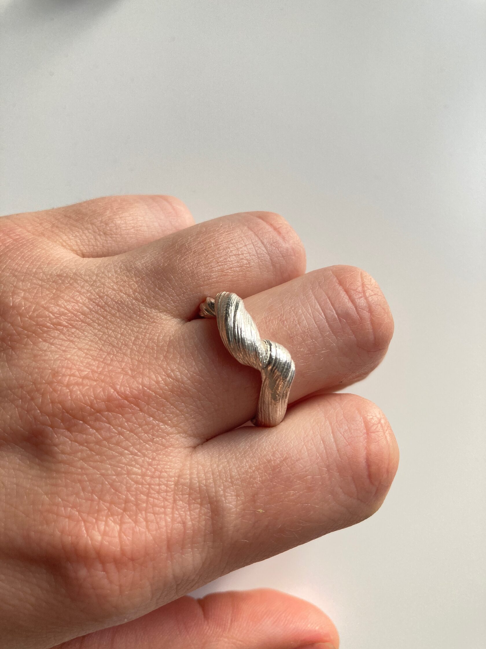 WAVE X RING