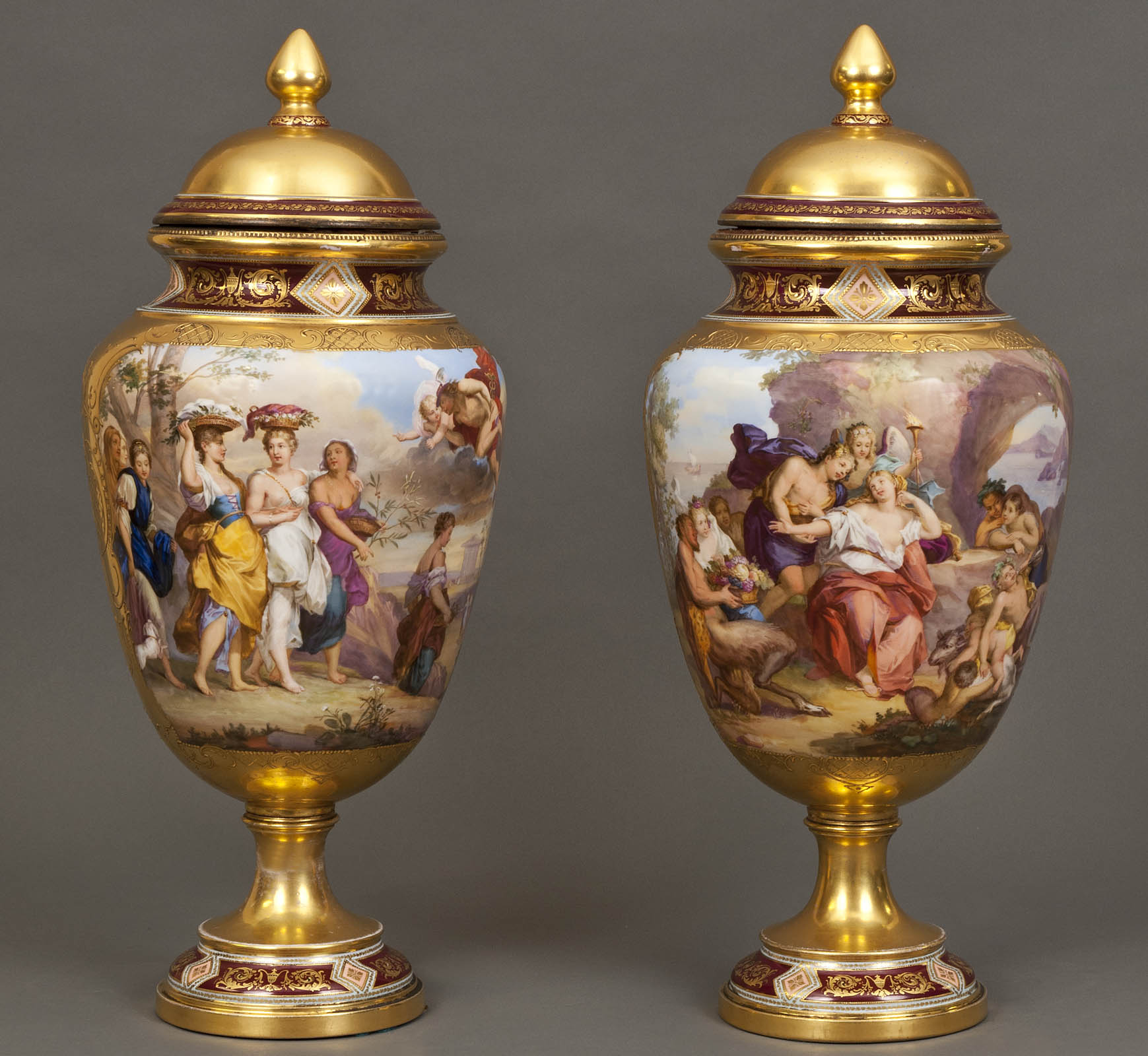 Antique vase. Куклы Венской королевской коллекции. Royal Vienna.