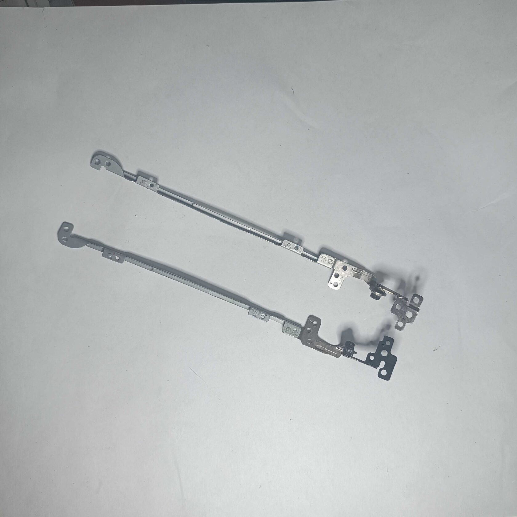 Петли матрицы ноутбука Acer One D255, AM0DM000100, AM0DM000200