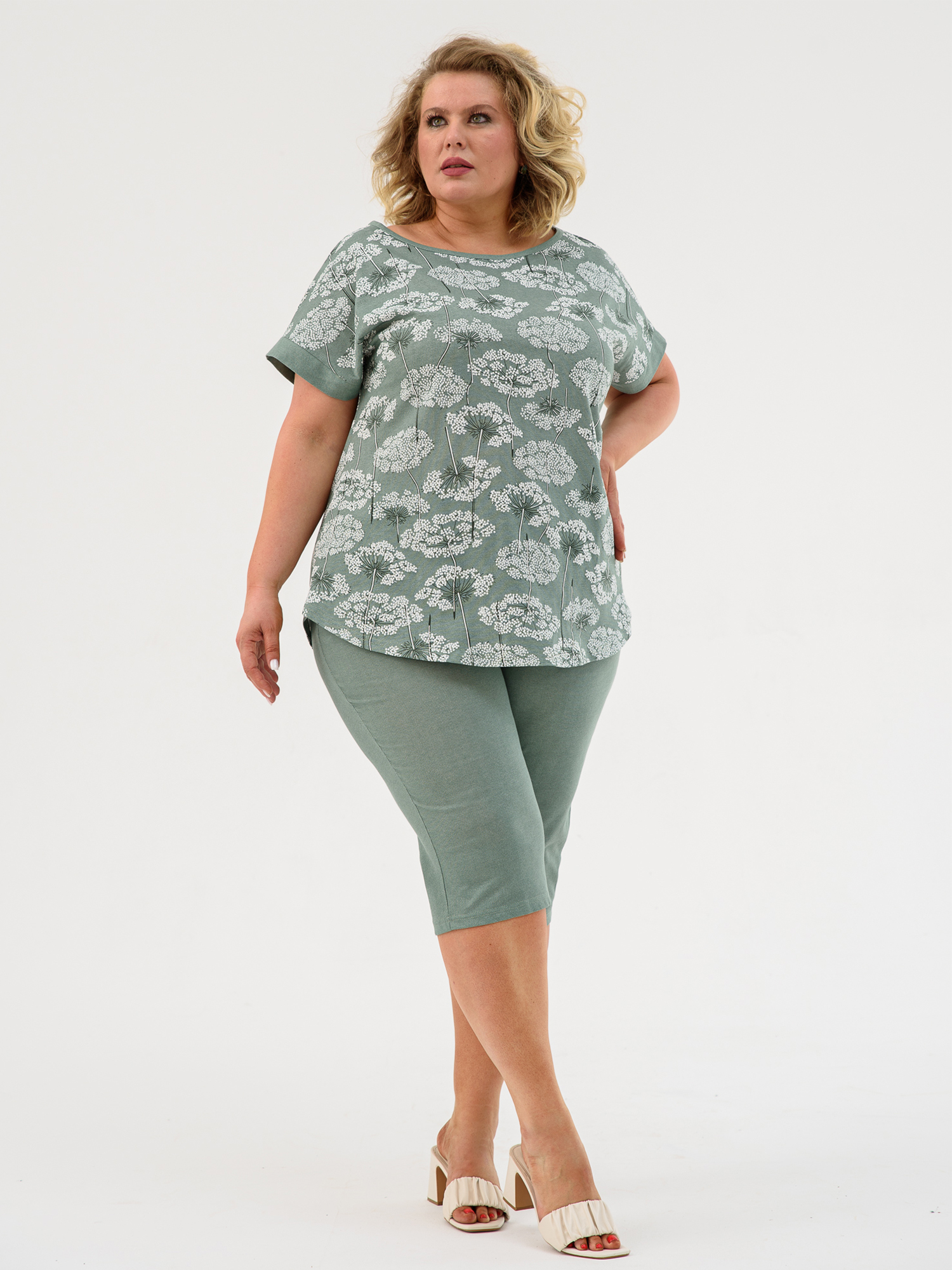 
Костюм женский "Луговые цветы" (бриджи)