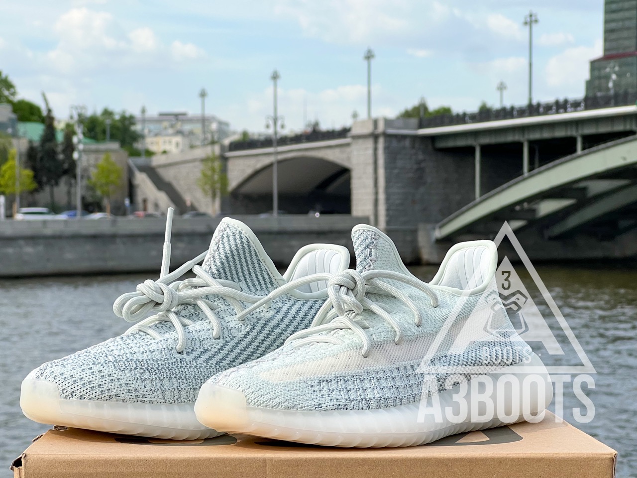 Adidas Yeezy Boost 350 V2 Cloud White - Adidas