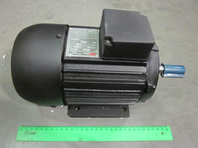 Электродвигатель hc18230k-t 1 8квт. Двигатель энкор корвет 15. Электродвигатель для рейсмуса. Электродвигатель к рейсмусу корвет. Электродвигатель к 221.